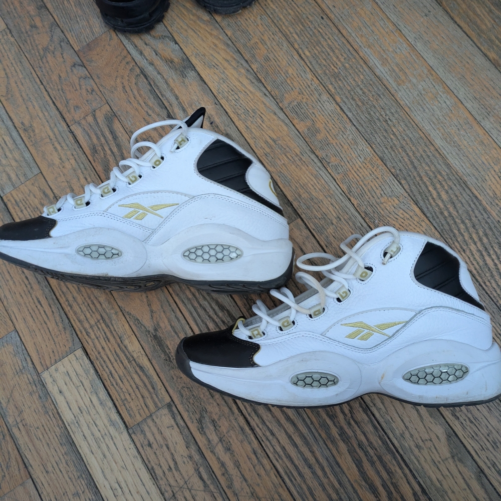 Reebok White and Black Sneakers